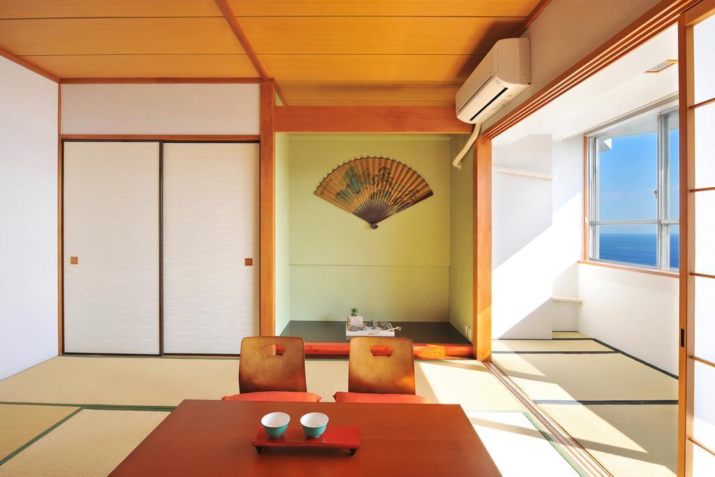 Onsen Hostel Hinoemi Atami  Phòng bức ảnh